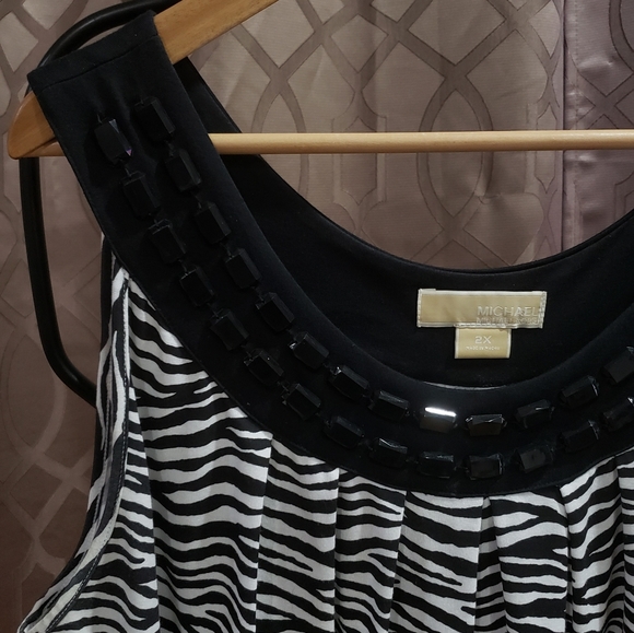 MICHAEL Michael Kors black and white animal print top. 2X but fits 3X+ - Picture 6 of 8